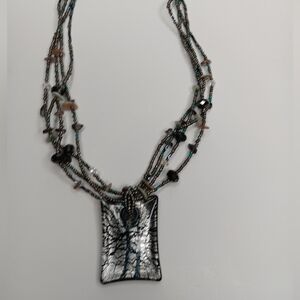 Elegant Multicolor Beaded Necklace